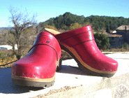 sabots en cuir fuschia(catégorie: caoutchouc/motif)